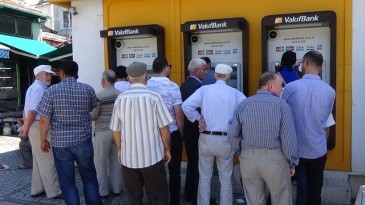 ÇALIŞAN EMEKLİLERE TARİH VERİLDİ